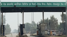 NH-552 का टोल प्लाजा बना वसूली का अड्डा! मारपीट और दहशत फैलाकर वसूल रहे दोगुना टैक्स