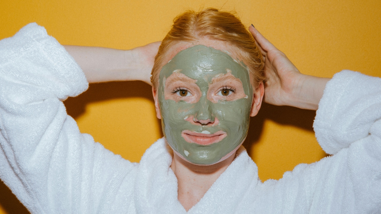 Sheet Masks Vs Clay Masks: Which One Actually Fixes Dull Skin Faster? Sheet Masks Vs Clay Masks: Which One Actually Fixes Dull Skin Faster?