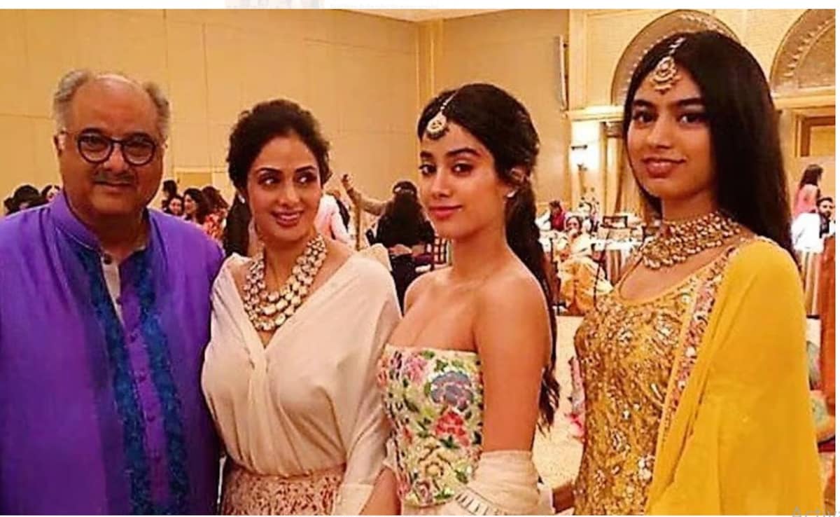 मां श्रीदेवी को होम ब्रेकर कहे जाने पर टूट गई थीं जाह्नवी कपूर,  डिप्रेशन में चली गई थीं एक्ट्रेस, खुद किया खुलासा, बोलीं- लोग अच्छे नहीं थे