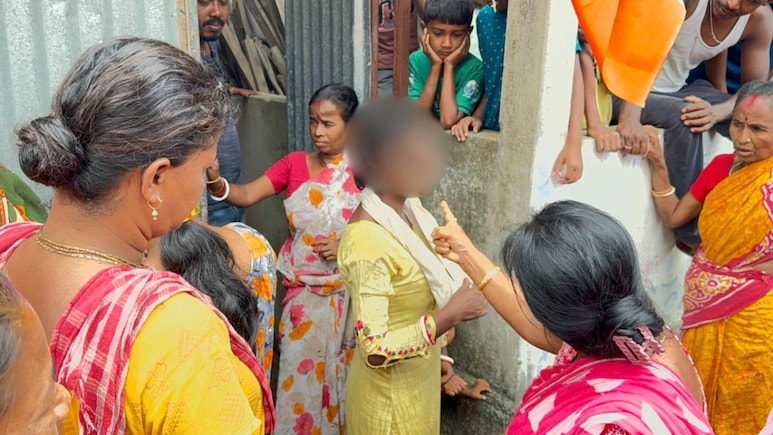 West Bengal: पति से झगड़े से परेशान मां ने 5 महीने के बेटे को पुलिया पर छोड़ा, लोगों ने पकड़कर किया पुलिस के हवाले