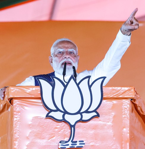 'ममता सरकार ने माटी माफियों को बेचा, मां को रुलाया...', बंगाल में टीएमसी पर जमकर बरसे पीएम मोदी