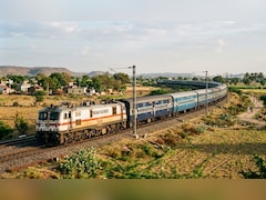 Indian Railways: 30 अप्रैल तक इस रूट पर 14 ट्रेनों को किया गया कैंसिल और कुछ का रहेगा रूट डायवर्ट, जान लें जरूरी अपडेट