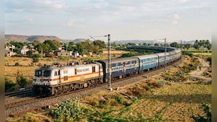 Indian Railways: 30 अप्रैल तक इस रूट पर 14 ट्रेनों को किया गया कैंसिल और कुछ का रहेगा रूट डायवर्ट, जान लें जरूरी अपडेट