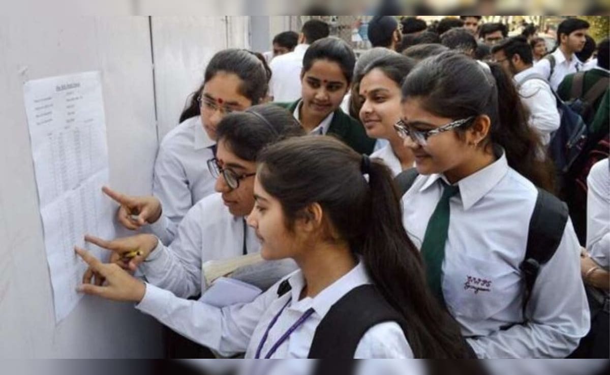 UP Board 10th 12th Result 2026: यूपी बोर्ड रिजल्ट से जुड़ी बड़ी खबर! 25 अप्रैल तक जारी हो सकता है रिजल्ट