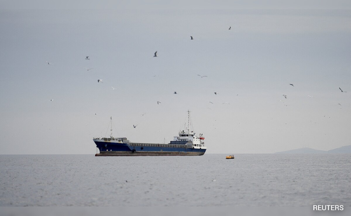 2nd US-Sanctioned Supertanker Enters Gulf Despite Blockade On Iranian Ports