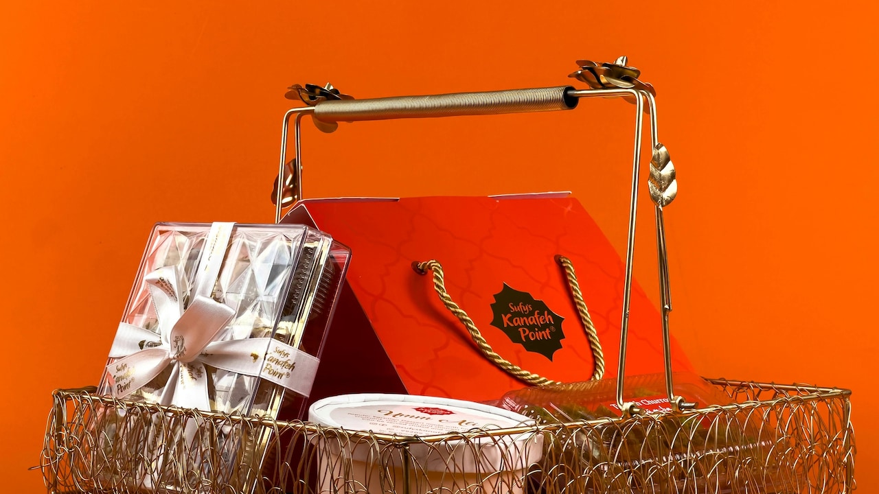 Baby skincare gifts to be included in the hamper that you can gift on a 1 year old baby