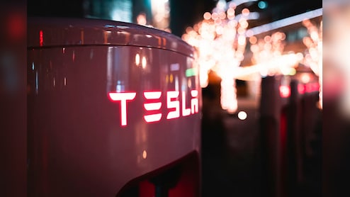 Shifting EV Bets: Tesla Working On Smaller, Cheaper Electric SUV, Says Report