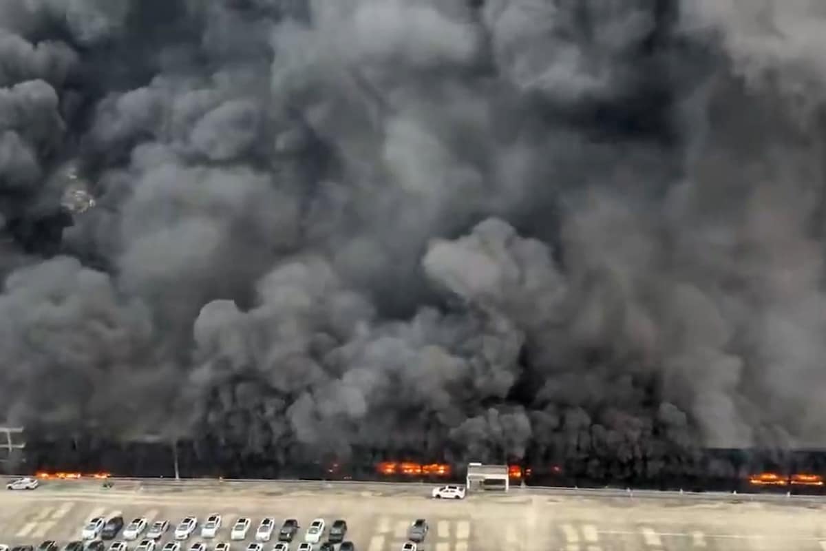 Massive Fire Breaks Out At BYD Factory In China's Shenzhen: Video
