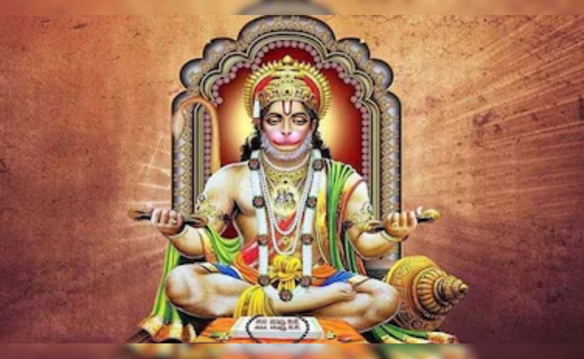 Hanuman Jayanti 2026: बजरंगबली को प्रिय होते हैं ये 8 प्रसाद, हनुमान जयंती पर लगाएं भोग, दूर हो जाएंगे बड़े संकट