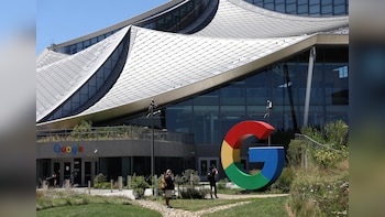 Alphabet Sales Beat Estimates On Google Cloud, AI Customers