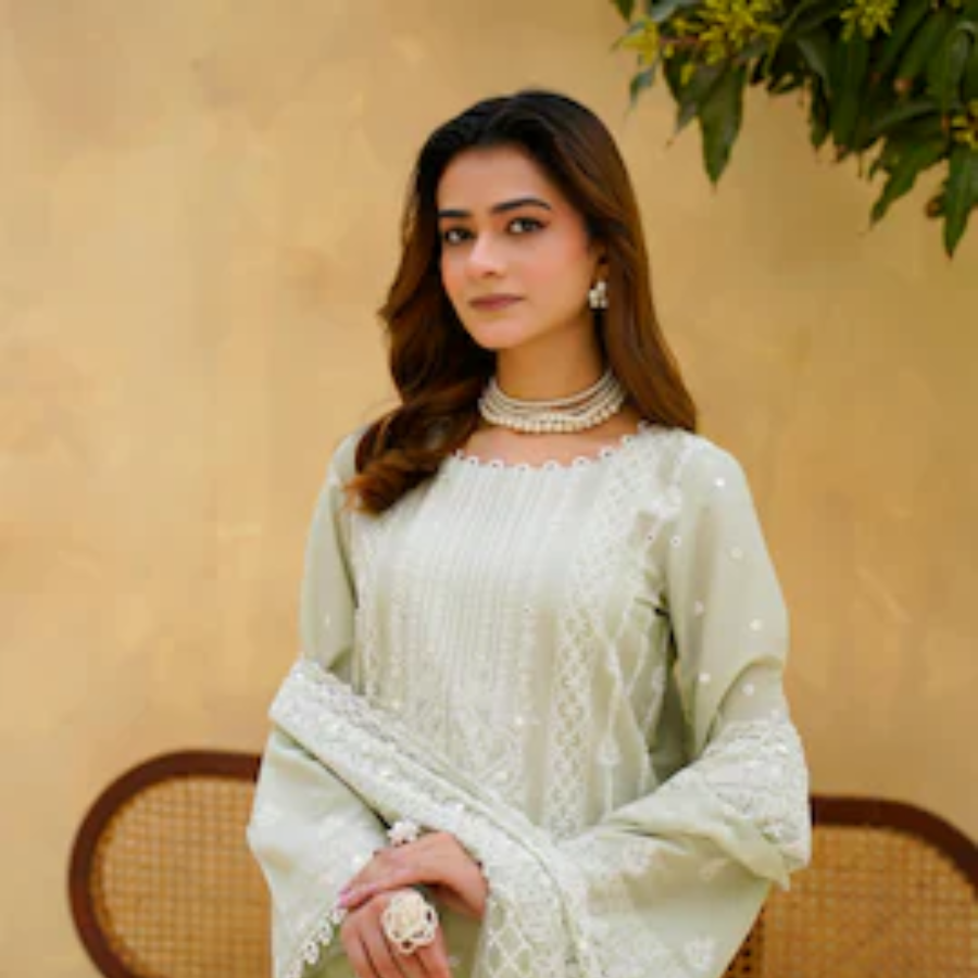 Top 10 Tips To Pick Kurta Sets That Work For Small Functions 
