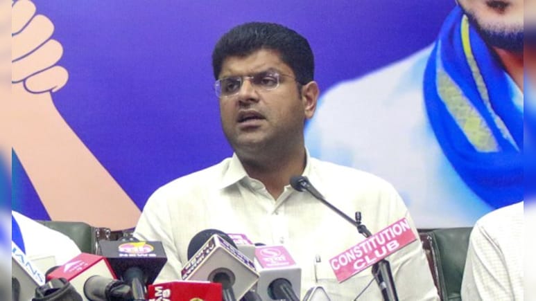 'एसपी चोर है और डकैतों की गैंग चला रहा है', किस बात पर इतने खफा हैं दुष्यंत चौटाला