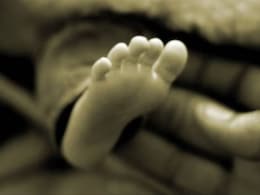 चबूतरे पर सिर पटका, शव कुएं में फेंका... दूसरी शादी की सनक में महिला ने की अपने 11 महीने के बेटे की हत्&zwj;या