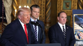 ट्रंप ने आर्मी चीफ के बाद नौसेना मंत्री को भी हटाया, ईरान जंग के बीच अमेरिकी सेना और सरकार में उथल-पुथल