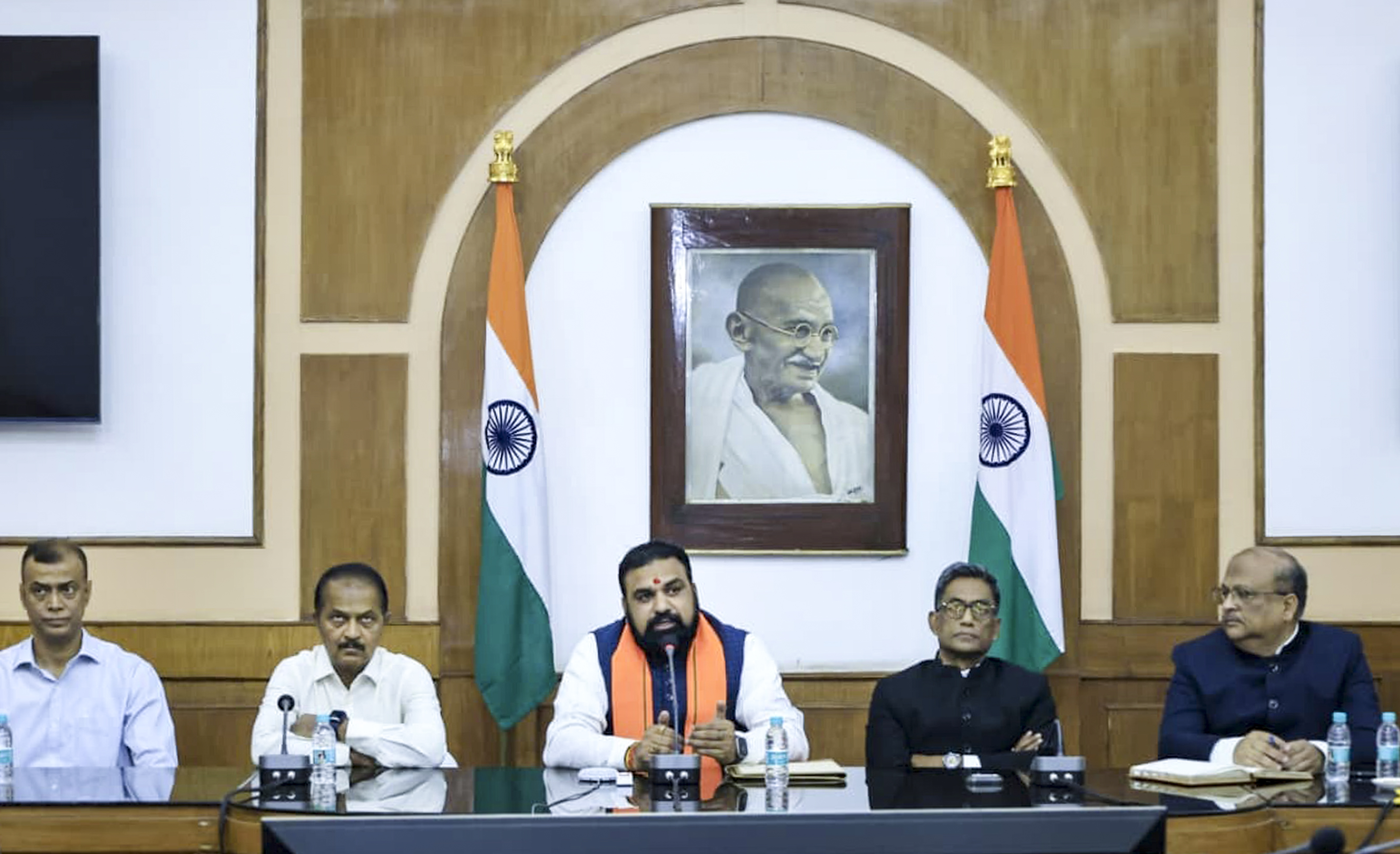 बिहार में सम्राट कैबिनेट विस्तार में देरी के आसार, मंत्री पद के दावेदारों को करना होगा इंतजार