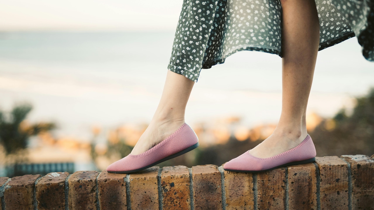 Flats That Do Not Cause Heel Cracks: What To Look For