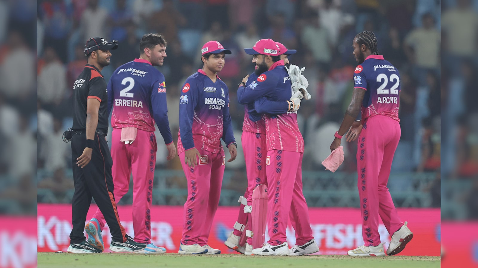 IPL 2026: चेन्नई हुआ बाहर, बढ़ा पॉइंट्स टेबल का रोमांच, राजस्थान के लिए ऐसे बन रहा प्लेऑफ टिकट पाने का बड़ा मौका, जानें समीकरण