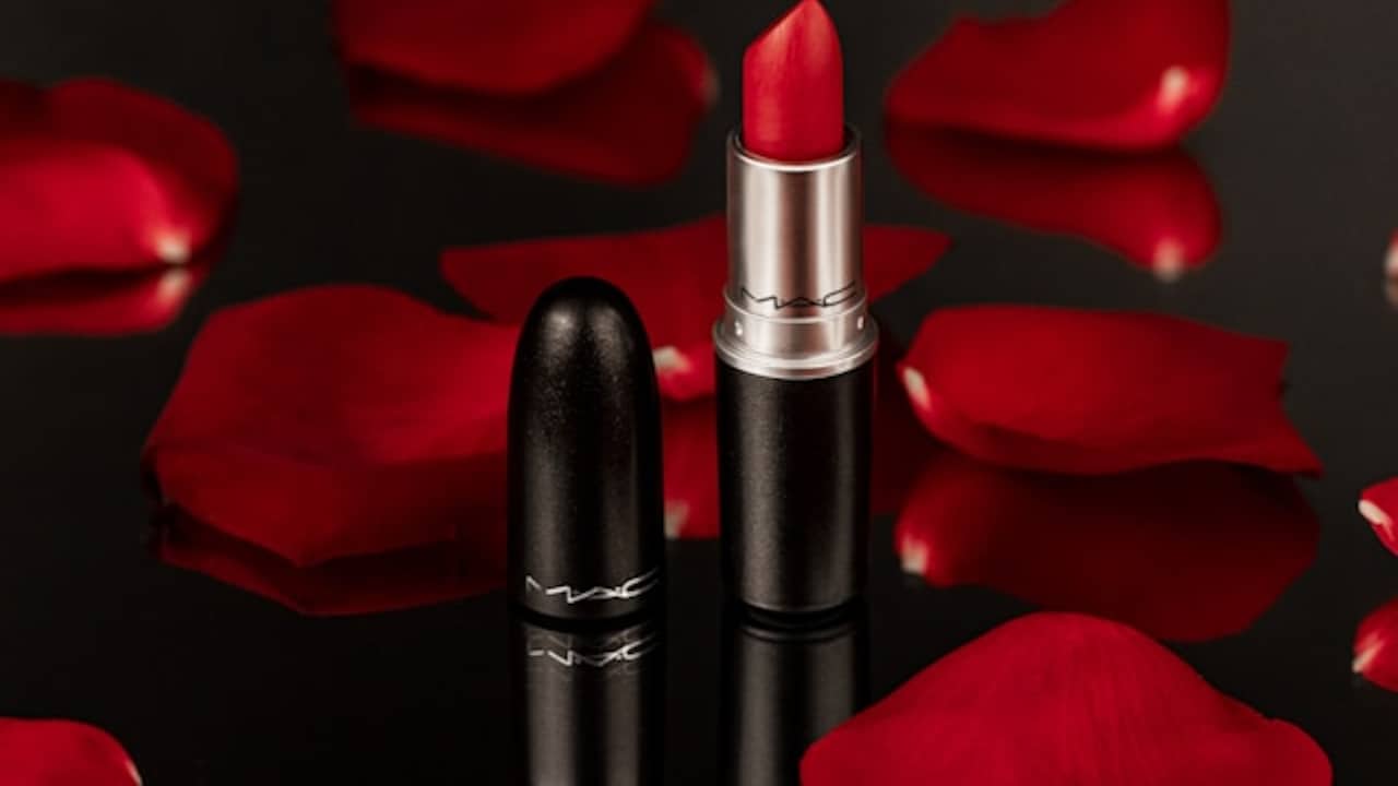 Must-try MAC lipstick shades on Myntra Glow Up Days sale