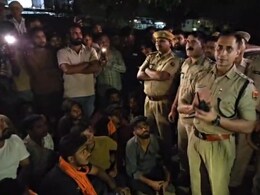 अलवर में गाय के अवशेष मिलने से बवाल, देर रात सड़क पर उतर गए हिंदू संगठन, 4 घंटे तक चला हाई-वॉल्टेज ड्रामा