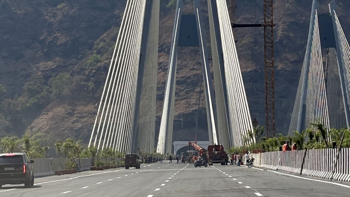 बादलों को छूते ब्रिज, पहाड़ों के बीच चौड़ी सुरंग, मुंबई-पुणे एक्सप्रेसवे पर 'मिसिंग लिंक' से ग्राउंड रिपोर्ट