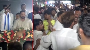 Tejashwi Yadav Roadshow Turns Chaotic In West Bengal's Bhatpara