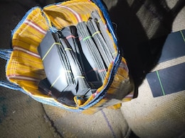 नेपाल से बिहार आ रहा था जाली नोट बनाने वाला पेपर, हथियार के साथ दो गिरफ्तार... एक हुआ फरार