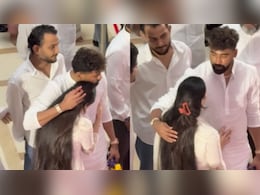 Viral Video: Mohammed Siraj Consoles Zanai Bhosle At Asha Bhosle's Funeral