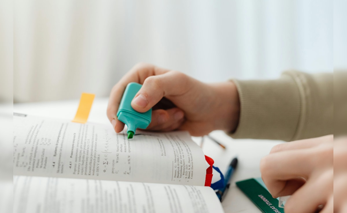 हर छात्र के पास होने चाहिए ये सस्‍ते study tools, पढ़ने में मिलती है बहुत मदद