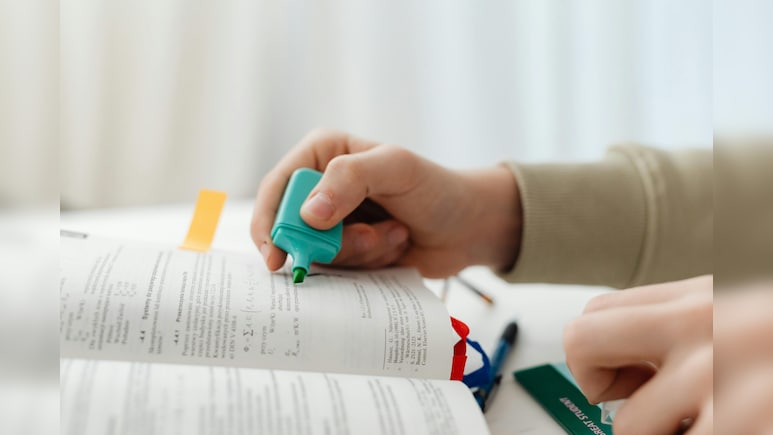 हर छात्र के पास होने चाहिए ये सस्&zwj;ते study tools, पढ़ने में मिलती है बहुत मदद
