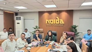 10 तारीख तक सैलरी, ओवरटाइम का मिलेगा दोगुना पैसा... नोएडा में DM का  श्रमिकों के लिए बड़ा फैसला