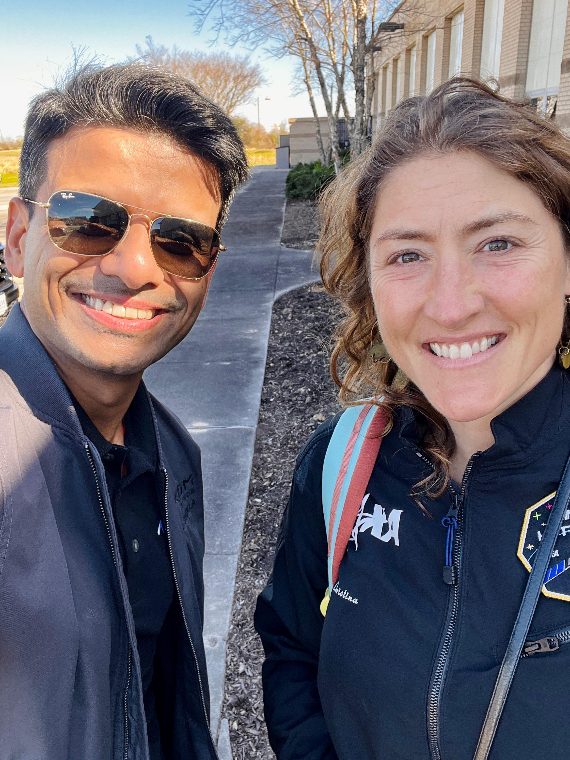 ग्रुप कैप्टन शुभांशु शुक्ला ने ह्यूस्टन में ट्रेनिंग के दौरान क्रिस्टीना कोच के साथ सेल्फी ली थी    