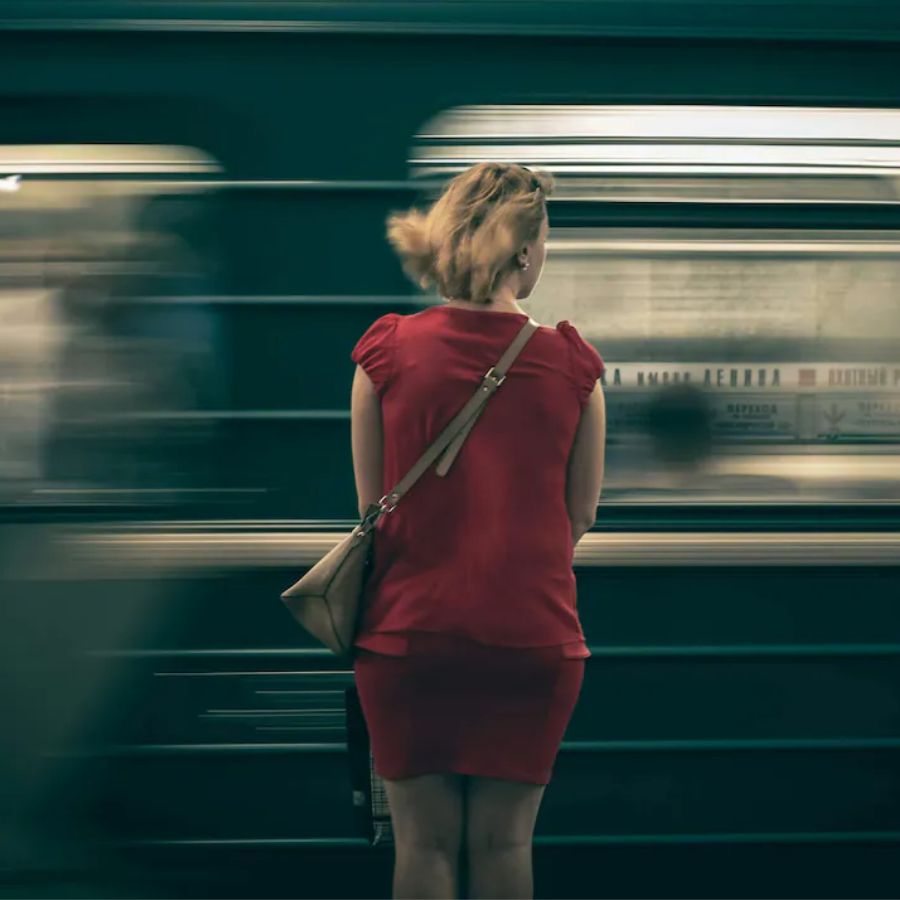 My Perfect Office Bag For Long Commutes, Heavy Laptops, And Real Workdays