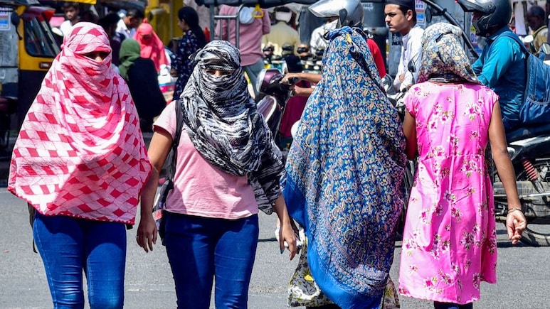 Weather Update: दिल्ली-UP में प्रचंड गर्मी की कर लो तैयारी, पारा होगा 41 पार, इन राज्यों में अभी बारिश देगी दस्तक