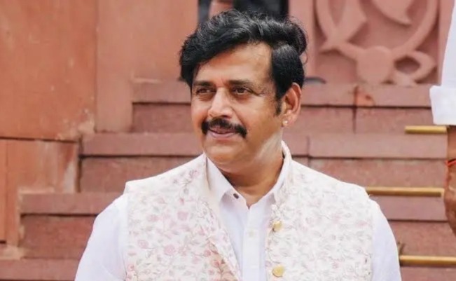 फिल्म से राजनीति तक बोले रवि किशन: धुरंधर विवाद पर गुस्सा, बंगाल चुनाव पर बड़ा दावा