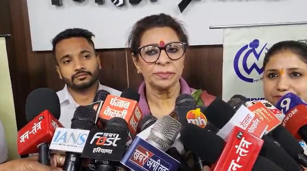 Pawan Singh Anjali Raghav controversy: हरियाणा महिला आयोग की अध्यक्ष