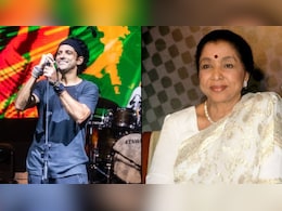 Watch: Farhan Akhtar Sings Asha Bhosle's <i>Dum Maro Dum</i> At University In Punjab