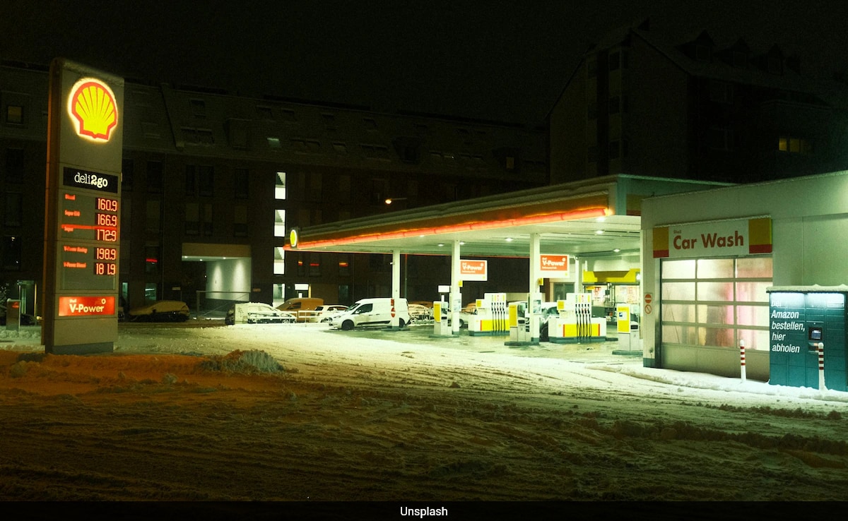 Europe Must Brace For Long-Lasting Energy Shock, EU Energy Commissioner Warns