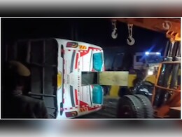 कोटा में डिवाइडर फांदकर दूसरी तरफ जा गिरी स्लीपर बस, 3 की मौत और 23 घायल; गैलरी में भी भरी थीं सवारियां