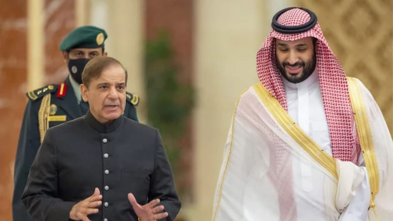 पाकिस्तान को सऊदी से मिली 28 हजार करोड़ की मदद, PM शहबाज आज क्राउन प्रिंस के पास लगाएंगे हाजिरी