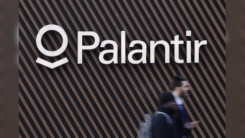 Trump Singles Out Palantir's War Fighting Capabilities' In Post