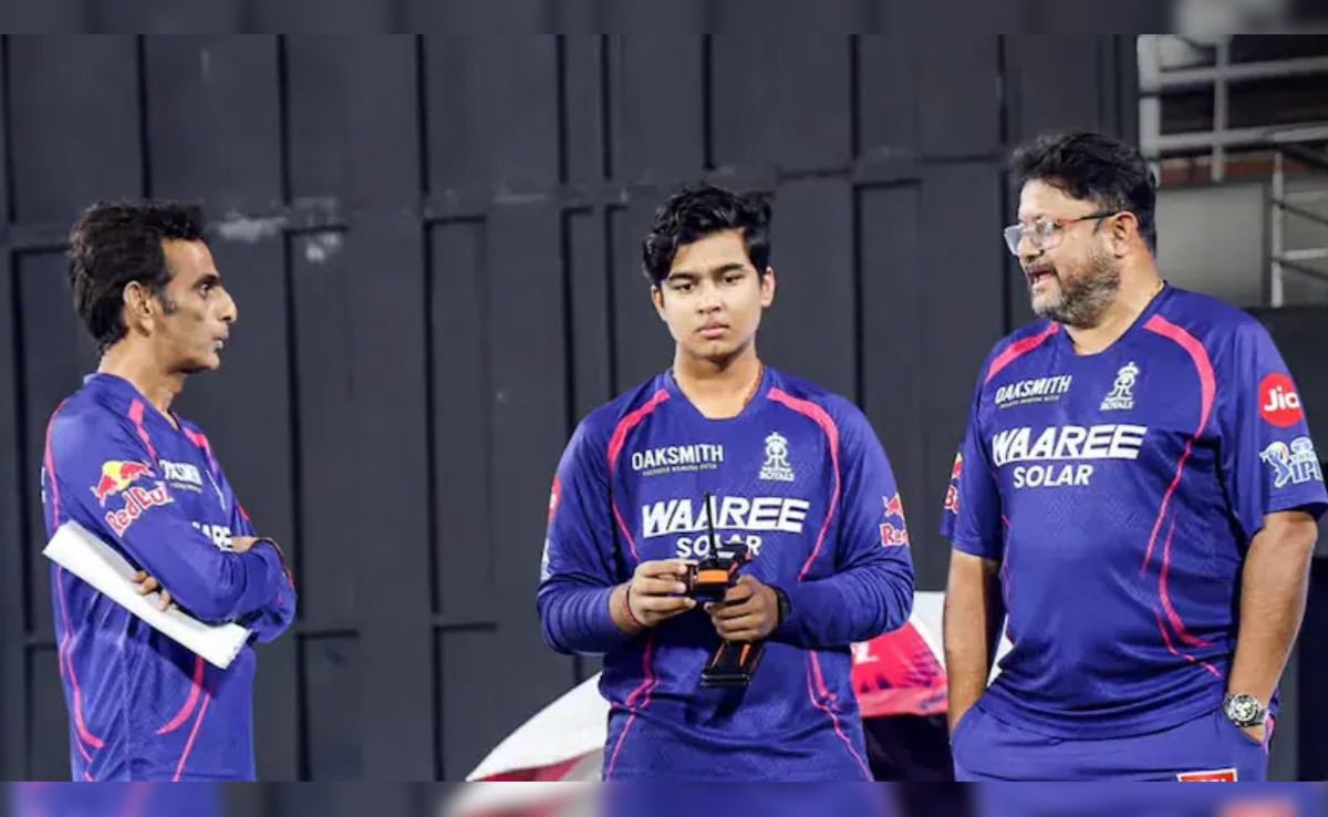 बॉलीवुड स्टार वरुण धवन वैभव सूर्यवंशी की किस बात से हुए हैरान, पहली ही गेंद 0 पर आउट कर गेंदबाज़ ने बनाई पहचान