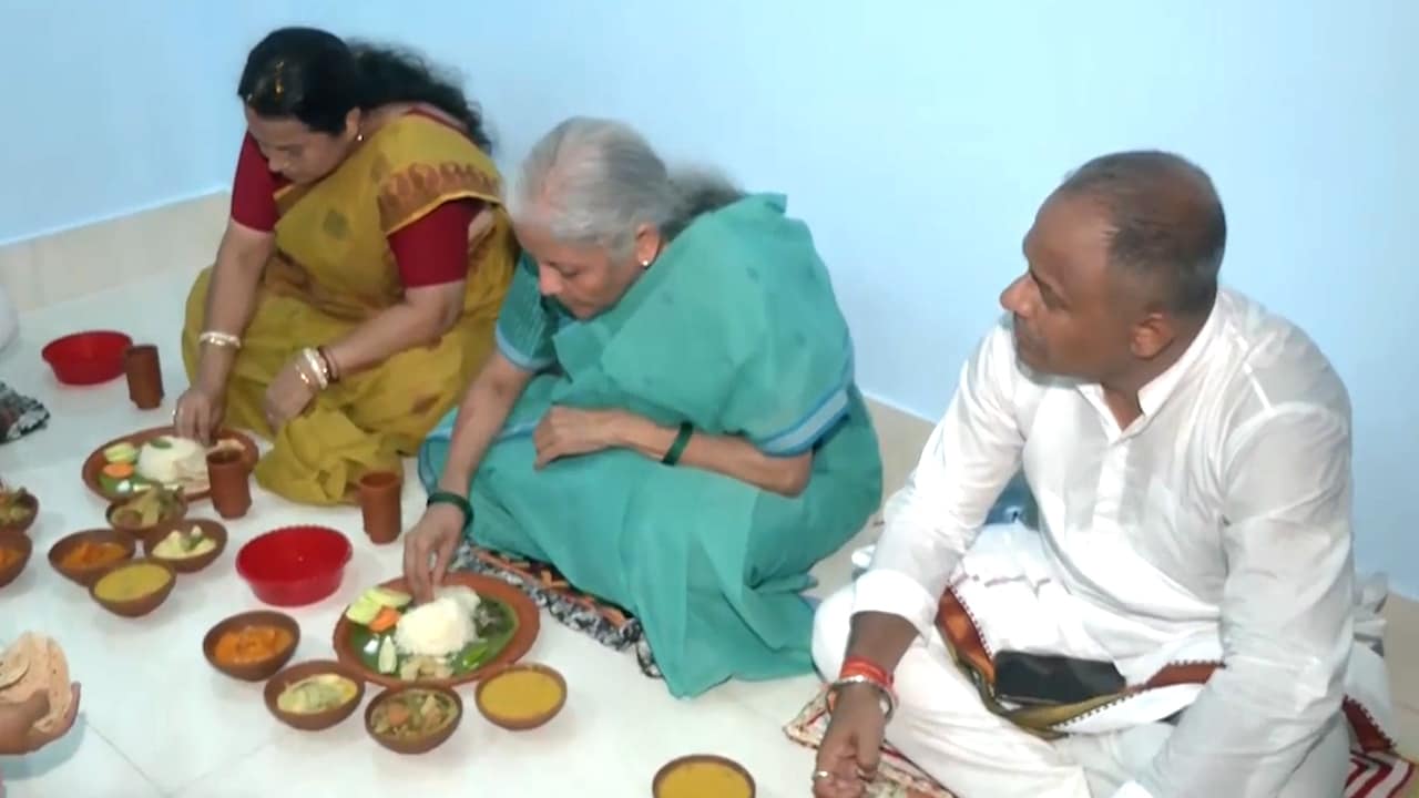 Nirmala Sitharaman Shares Meal At Tant Weaver's Home In Bengal's Purba Bardhaman