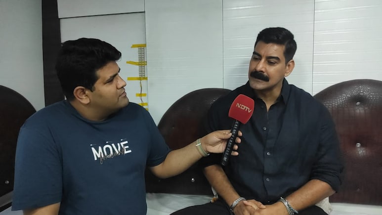 Exclusive: 'साउथ इंडस्ट्री टाइम को लेकर बहुत पंक्चुअल', साउथ एक्टर कबीर सिंह की NDTV से खास बातचीत