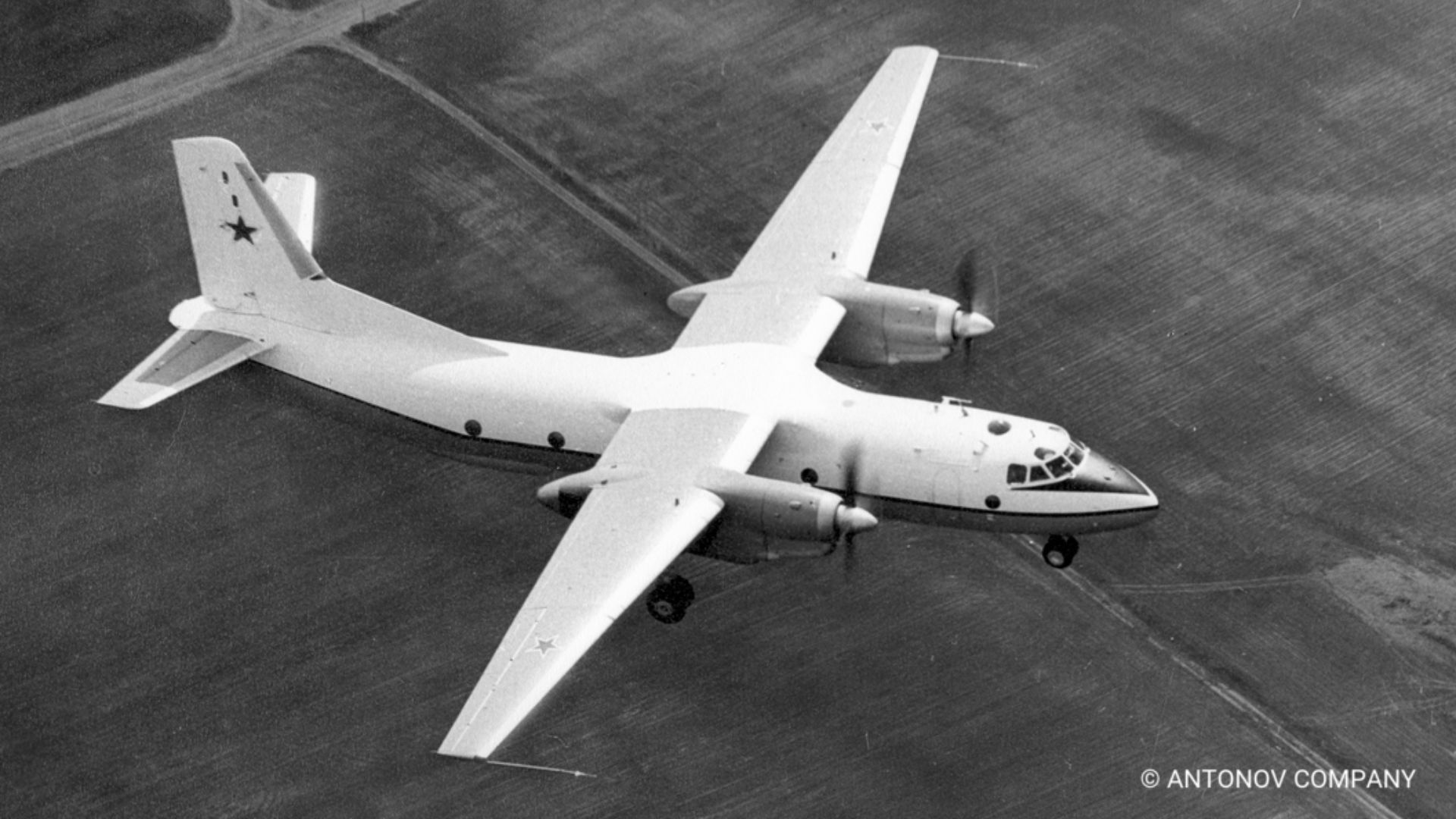 रूसी सेना का प्लेन क्रीमिया में क्रैश, रडार से टूटा था संपर्क, इसपर सवार सभी 29 लोगों की मौत