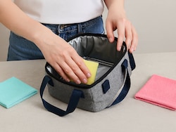 6 Easy Tips To Deep-Clean Your Lunch Bag At Home