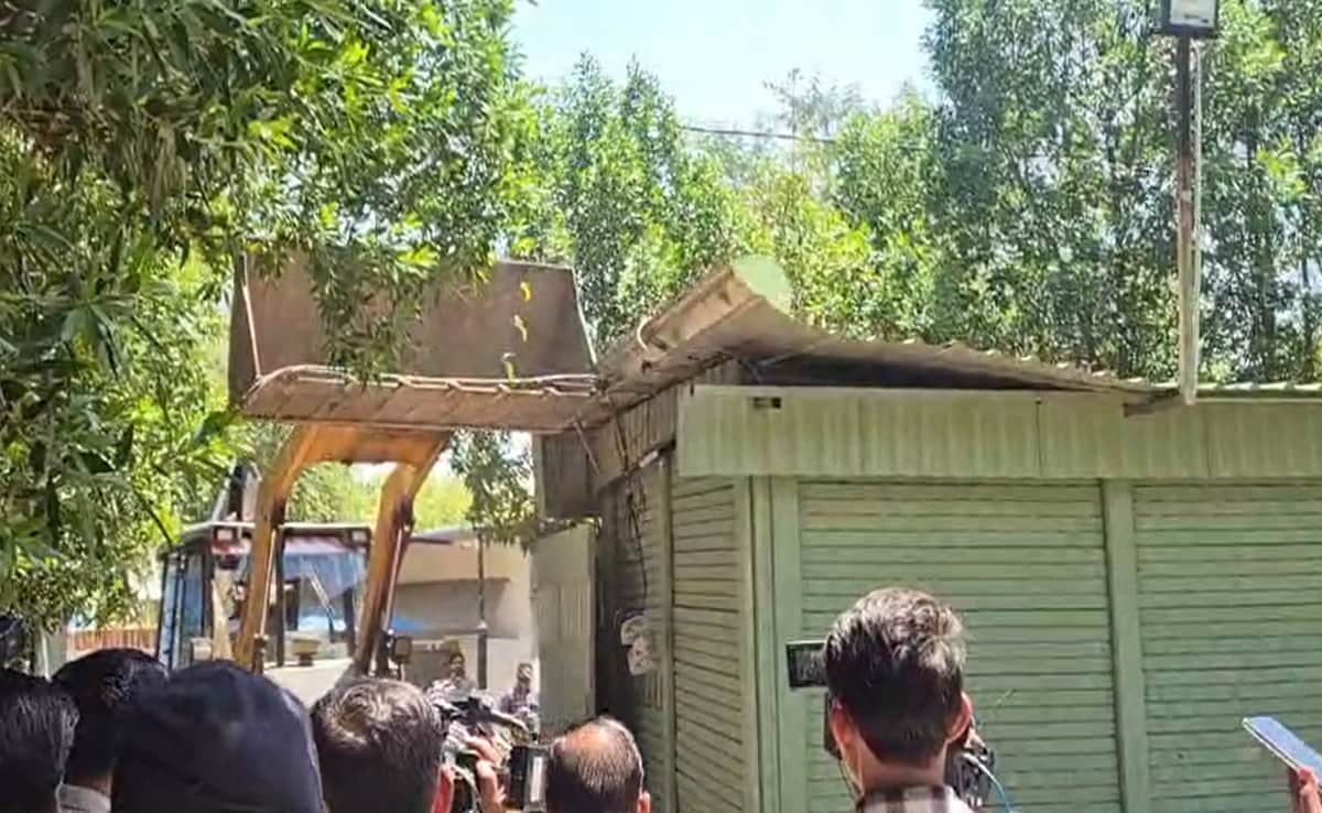 भोपाल के बड़ा तालाब पर फिर चला बुलडोजर; 350 से ज्यादा अतिक्रमण हटेंगे, 21 अप्रैल तक चलेगा अभियान