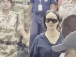 Pop Star Rihanna Is In Mumbai, Blows Kisses At The Paparazzi. Watch