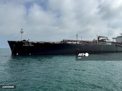 मिडिल ईस्ट संकट के बीच भारत को बड़ी राहत! 3 हफ्ते से फंसे LPG टैंकर ने असामान्य रास्ते से होर्मुज किया पार