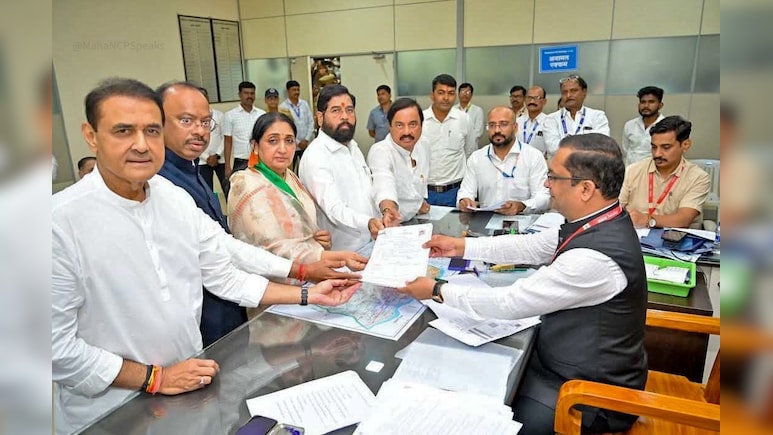 बारामती में सुनेत्रा पवार की राह में '54' कांटे: निर्विरोध की उम्मीद टूटी, कांग्रेस -धनगर कार्ड ने फंसाया पेंच