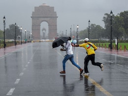 धूल भरी आंधी और फिर मूसलाधार बारिश: दिल्ली-एनसीआर में मौसम ने ली करवट, घर से निकलने से पहले पढ़ें अपडेट